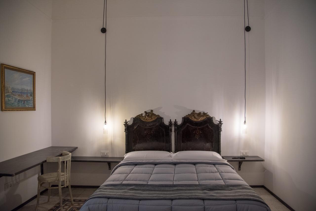 Villino Teresa Bed & Breakfast Salerno Luaran gambar